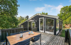Amazing Home In Glesborg With Kitchen